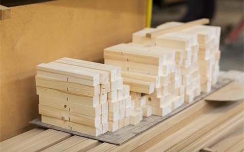 人造板材木质家具主要的污染物是什么？