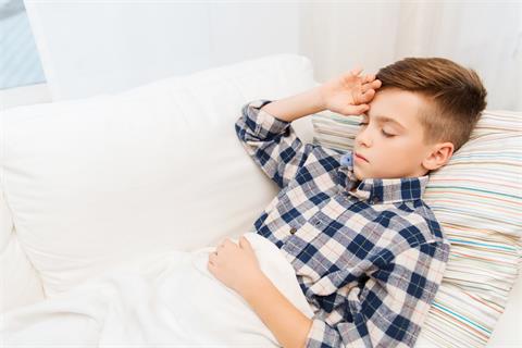 摄图网_300575442_banner_童,医疗,人医学生病的男孩流感躺床上,家里头痛(企业商用) 摄图网_300575442_banner_童,医疗,人医学生病的男孩流感躺床上,家里头痛(企业商用)