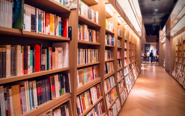 摄图网_500772784_banner_书店书架（企业商用）